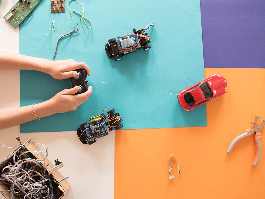 Self-driving toy car
