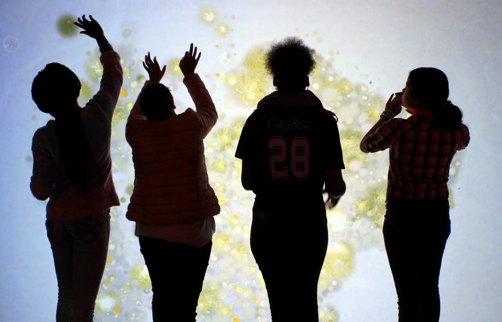 Super Organism FEAT