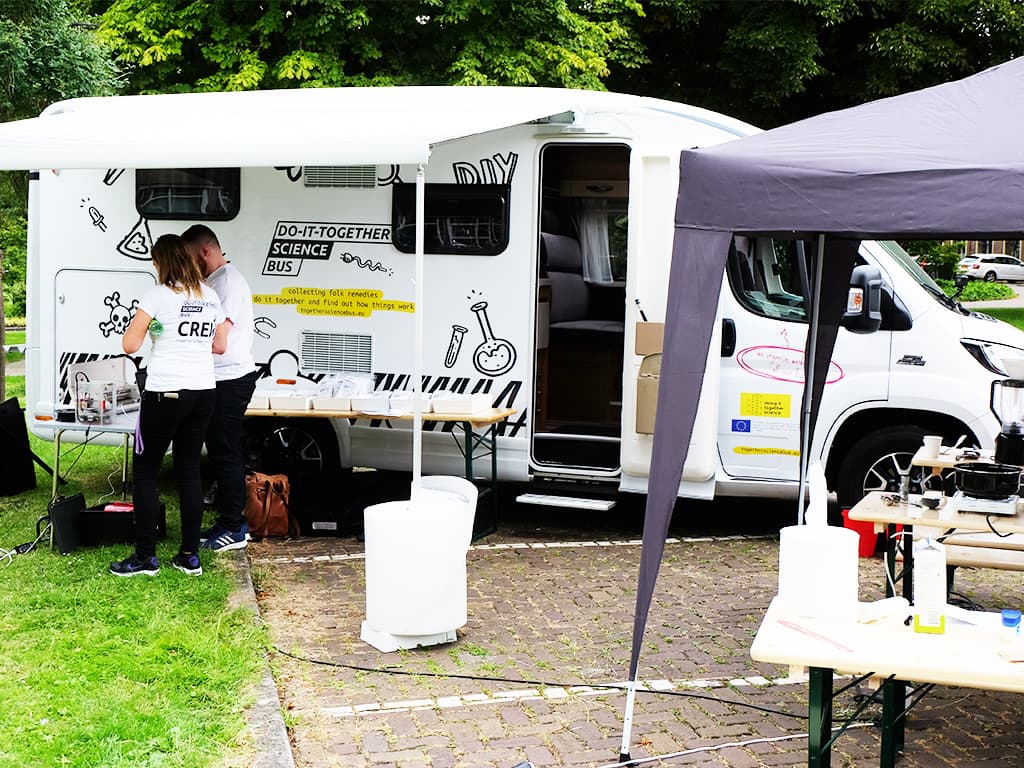 Sciencebus marineterrein